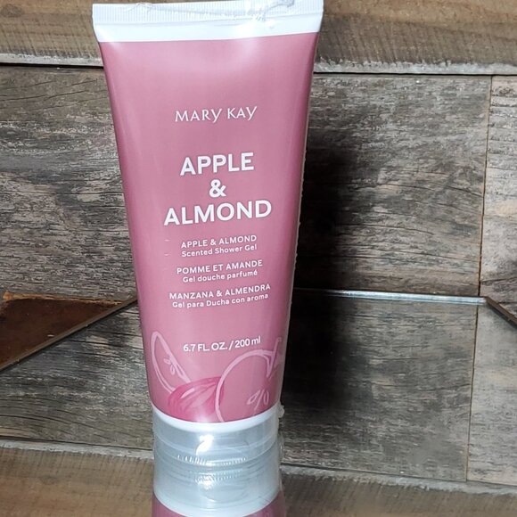 Mary Kay Apple & Almond Scented Shower Gel & Body Lotion Set - Picture 9 of 9